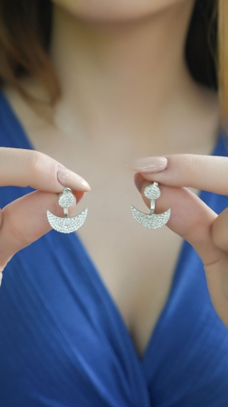 Zirkon Taşlı Ay Model Küpe